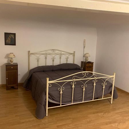 La Casa Di Stefania 2 Centro Storico Lägenhet Lecce Exteriör bild
